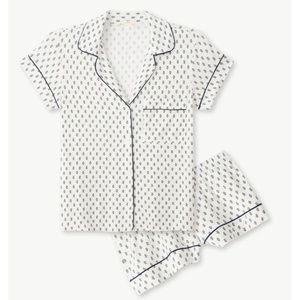NWT Eberjey Gisele Short PJ Pajama Set
in Summer Batik with Navy Piping, Large